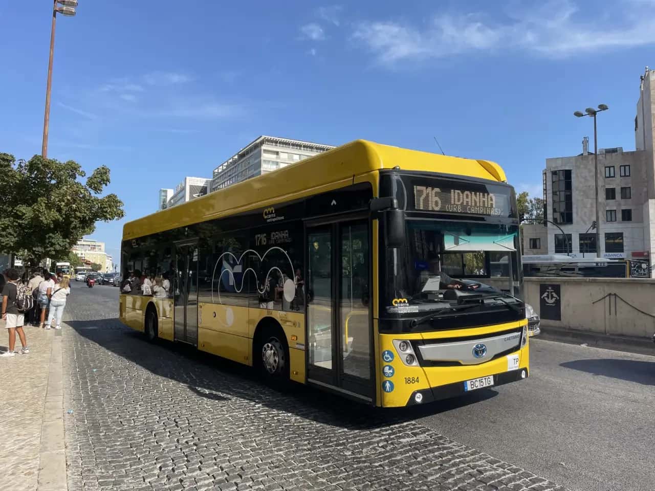 Flughafen-Shuttlebus Lissabon – Carris Linien 783 728 744