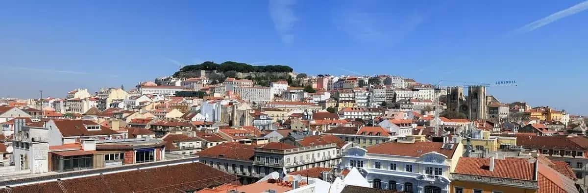 リスボン空港から市内中心部へ――地下鉄、タクシー、バスの選択肢