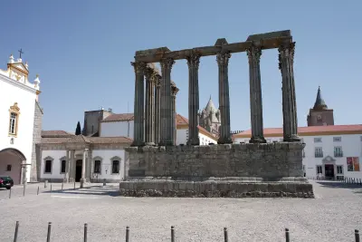 Évora