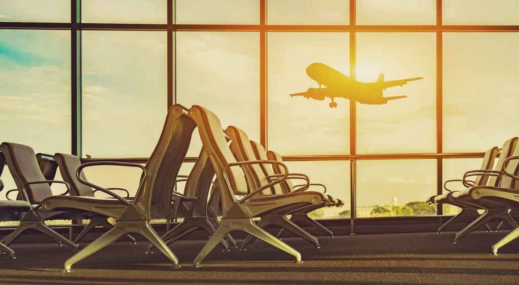 Flights from and to Lisbon Airport