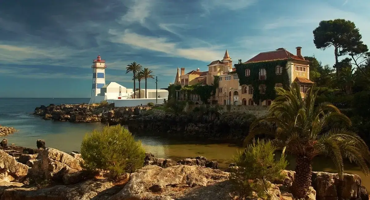 Transportation from Lisbon Airport to Cascais