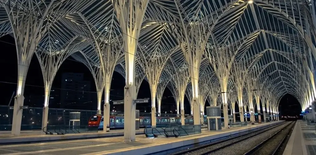 Transportation from Lisbon Airport to Train Station